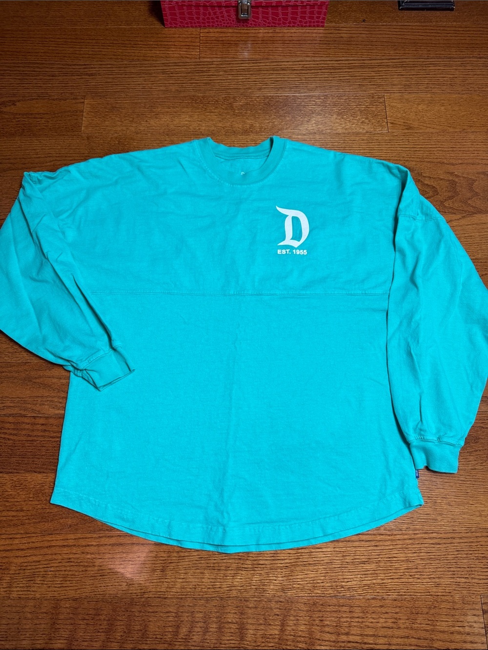 Sz Medium Disney Parks Teal Spirit Jersey